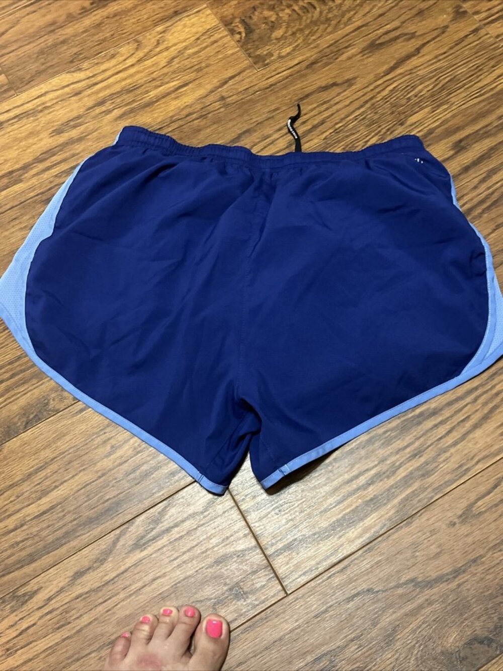 Nike Athletic Shorts Women's Sz Medium, Deep Cornflower Color with Lining U9-4 - Picture 9 of 9